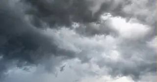 শুক্রবার সারাদেশে আকাশ মেঘলা থাকলেও বৃষ্টির সম্ভাবনা কম